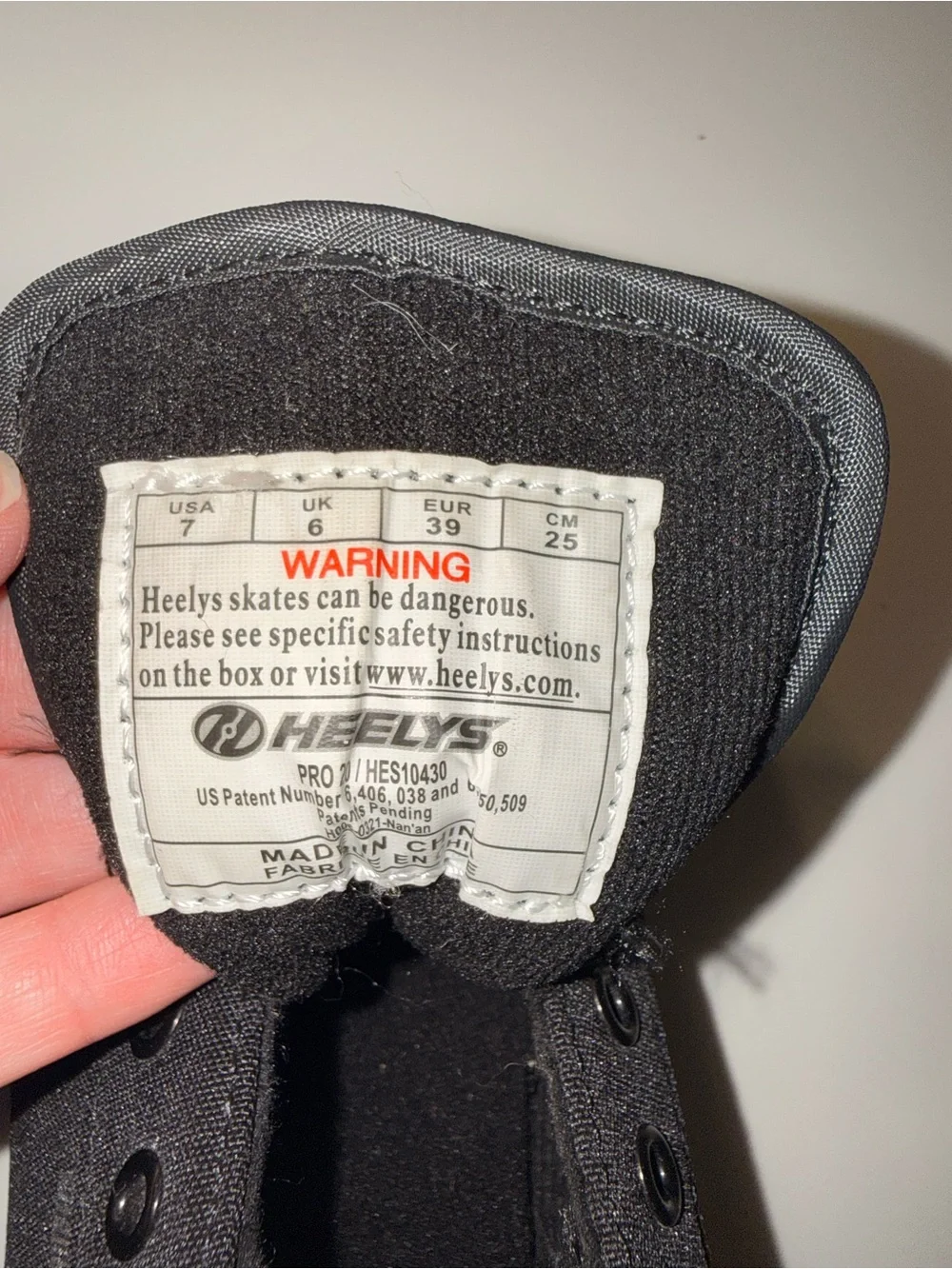 Black Heeleys Men's Slip-On Casual Shoes - Heelys Pro 20